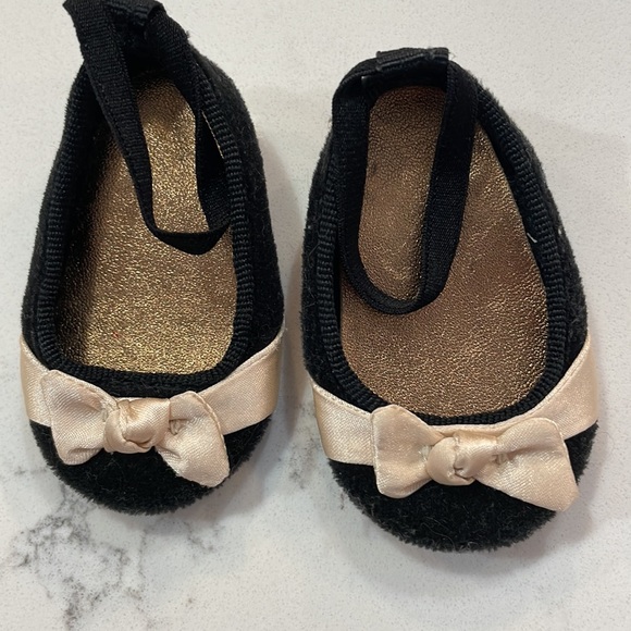 VINTAGE American Girl Doll Gold Embroidered & Black Velvet Dress RETIRED - Picture 4 of 9